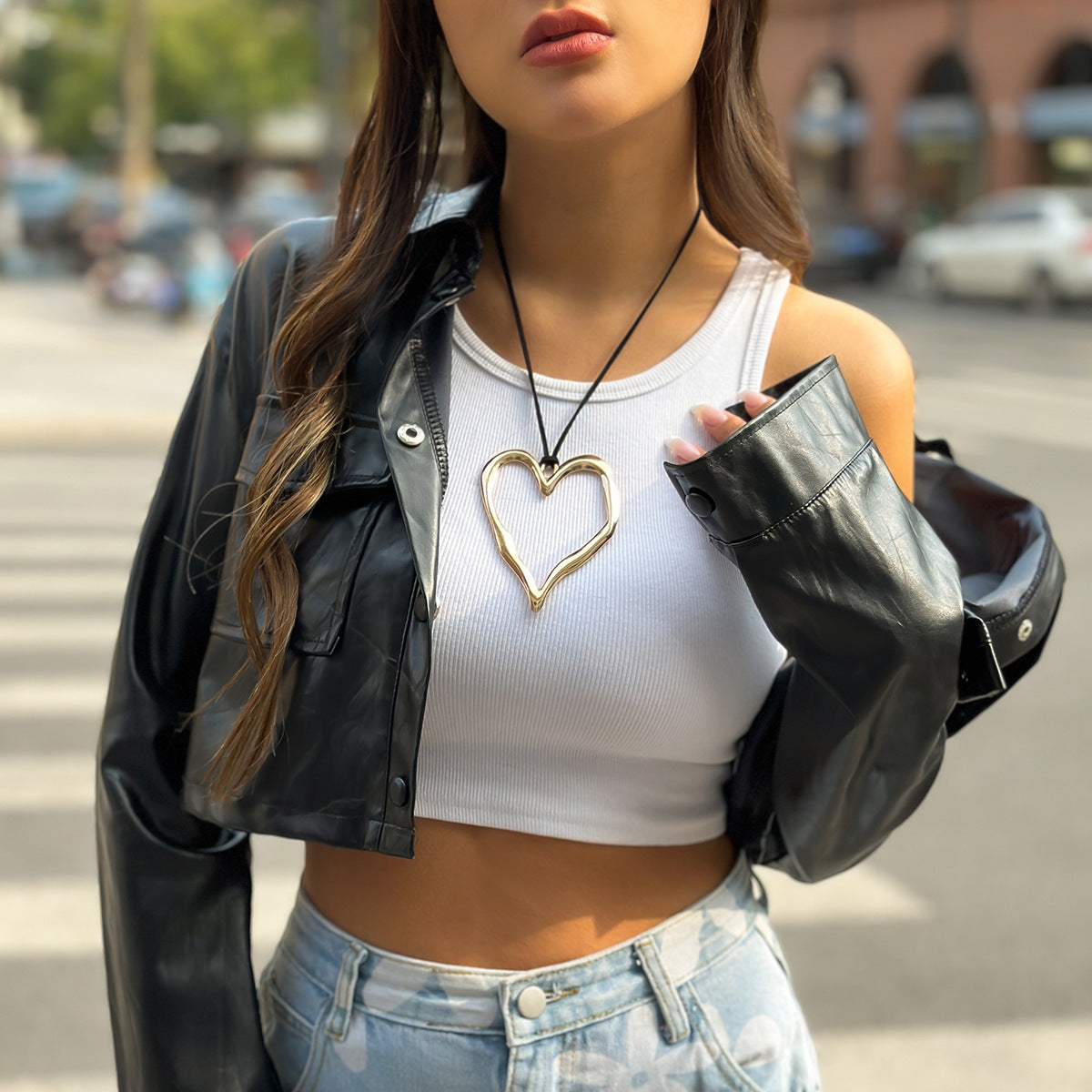 Women's Personality Heart-shaped Hollow Pendant For Simple Necklaces