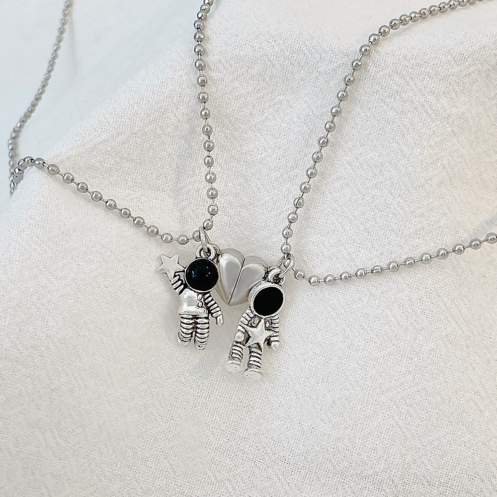 Colliers d'amour magnétiques de personnalité de mode de Couple d'astronaute