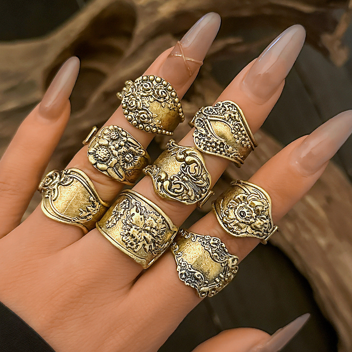 Distressed Suit Knuckle Vintage Art Pattern Ringe