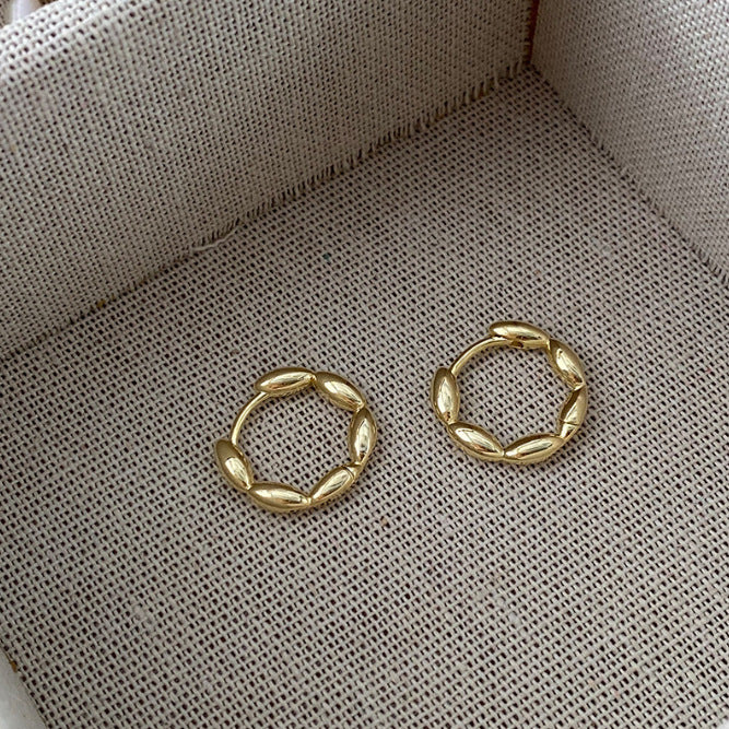 Fashion Metal Female Mori Style Small Ear Buckle
