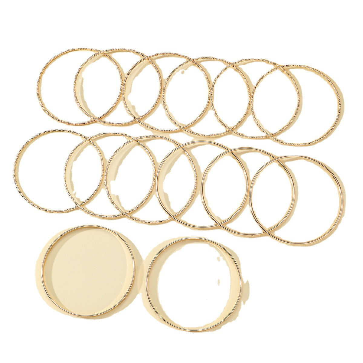Alloy Personalized Wide-faced Light Luxury Gold Bracelet