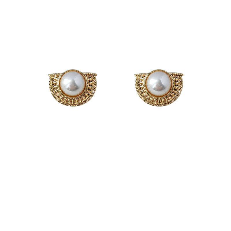 Women's Style Elegant Pearl Niche High-grade Fashion Ear Retro Earrings