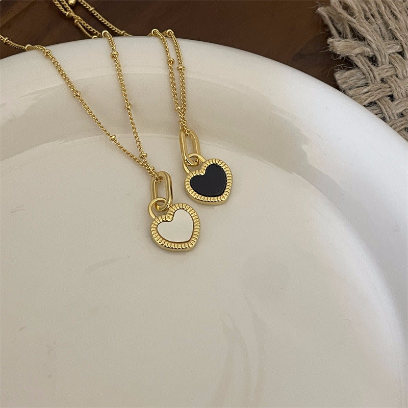 Women's Simple Gold-plated Black Heart Pendant For Niche Necklaces