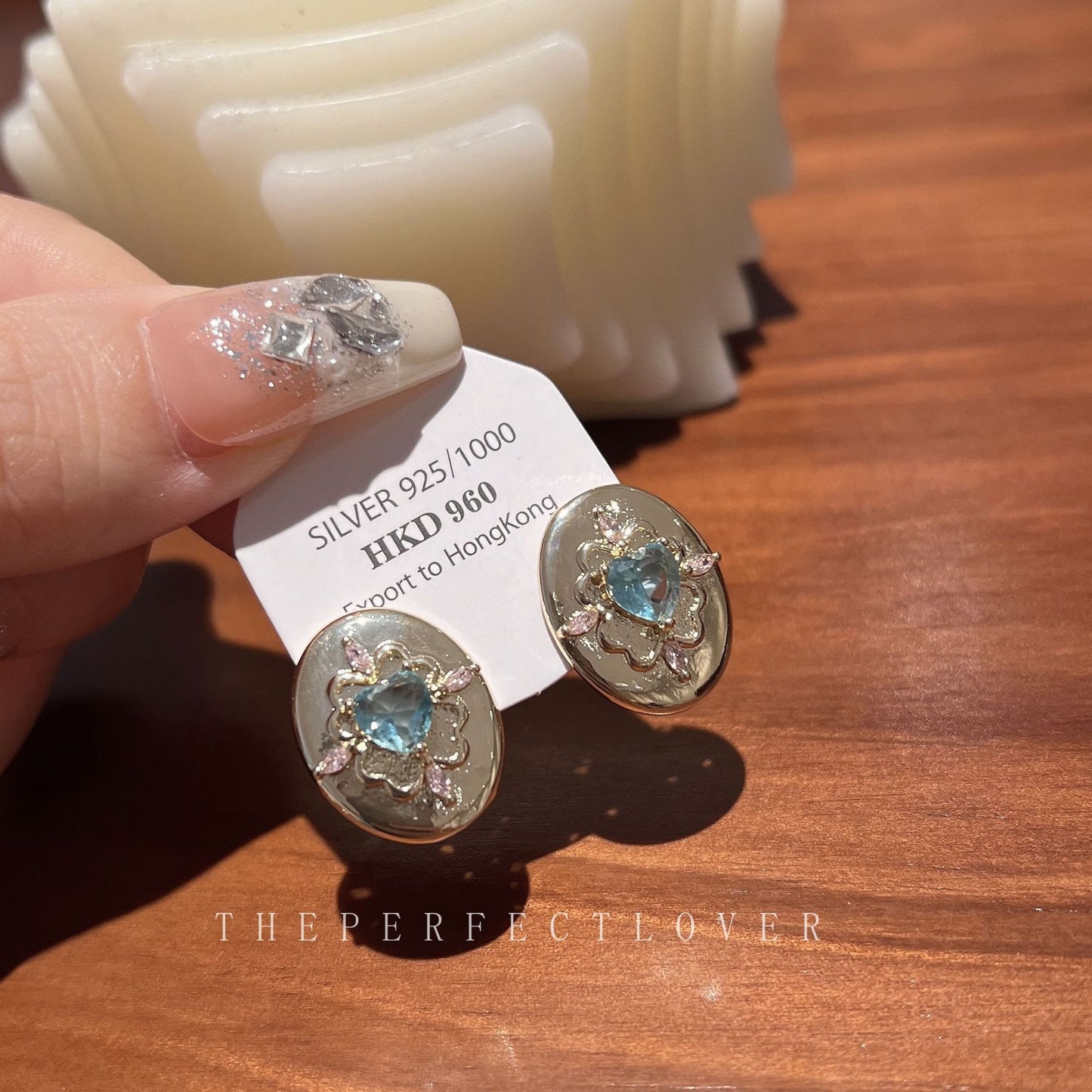 Women's Light Luxury Temperament Retro High-grade Loving Heart Zircon Earrings