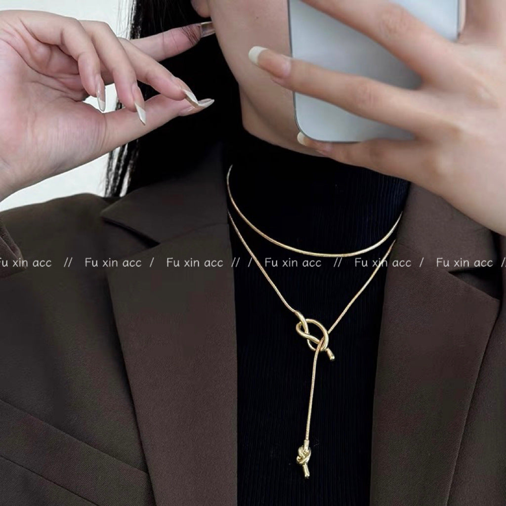 Colliers de luxe légers avec chaîne de pull à nœud marin