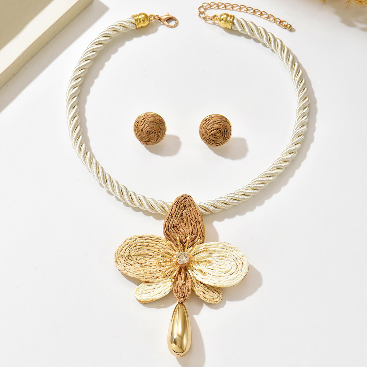 Women's Flower Raffia Retro Affordable Luxury High-grade Jewelry Set