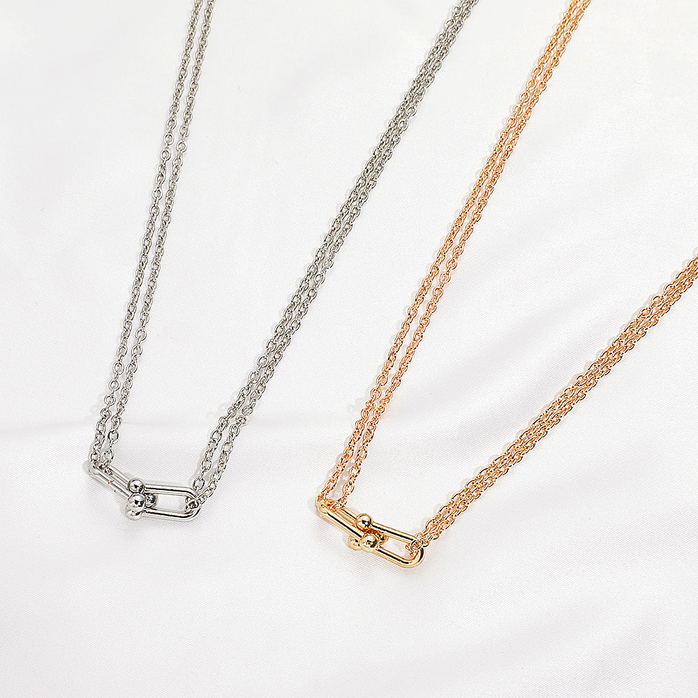 U-shaped Fashionable Retro Metal Vachette Clasp Necklaces