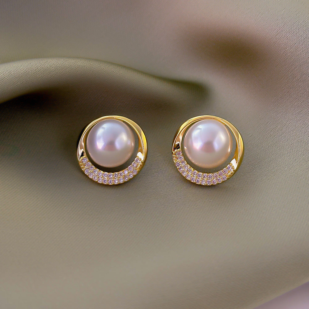 Design Pearl Grace Lady Style Simple Earrings