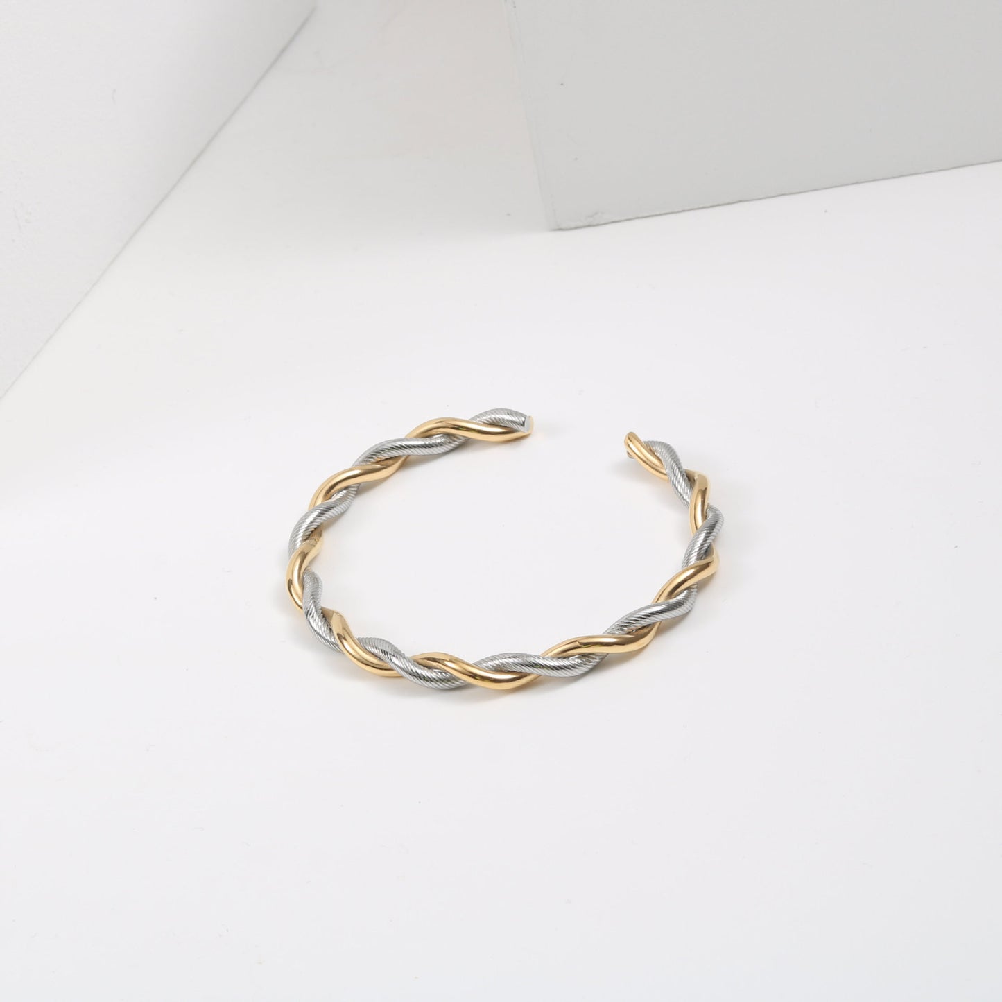 Damen-Armbänder im Retro-Stil, schlicht, aus Titanstahl, mit offenem Ende