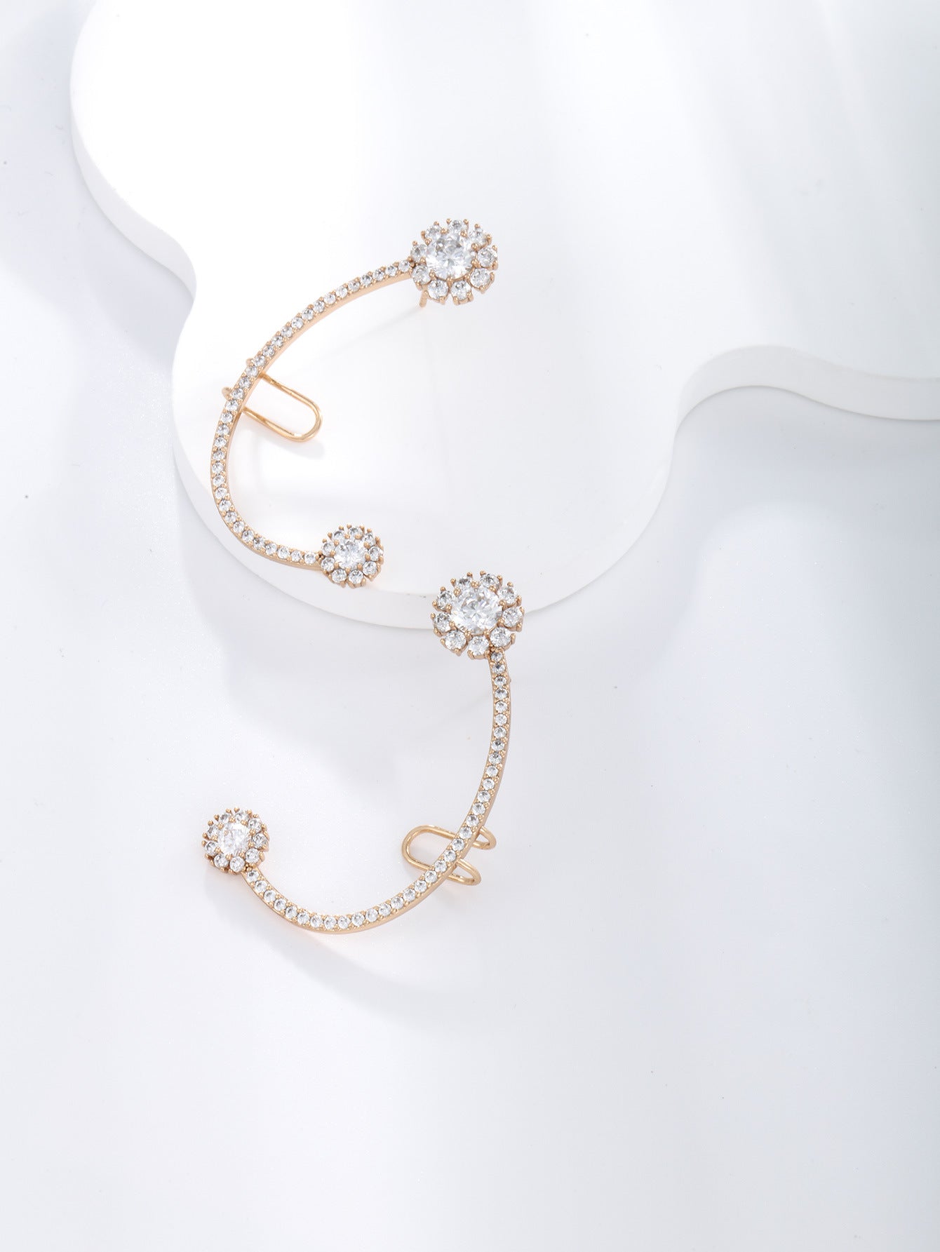 Jewelry Personalized Flower Ear Clip One-piece Earrings