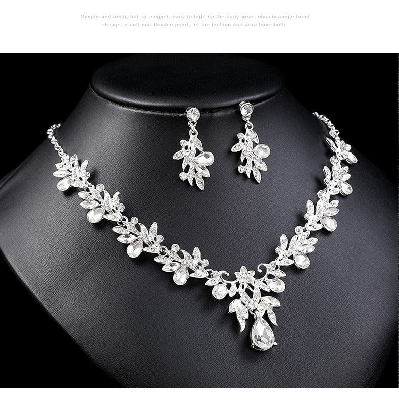 Colliers de banquet de robe de mariée en diamant et cristal de haute qualité