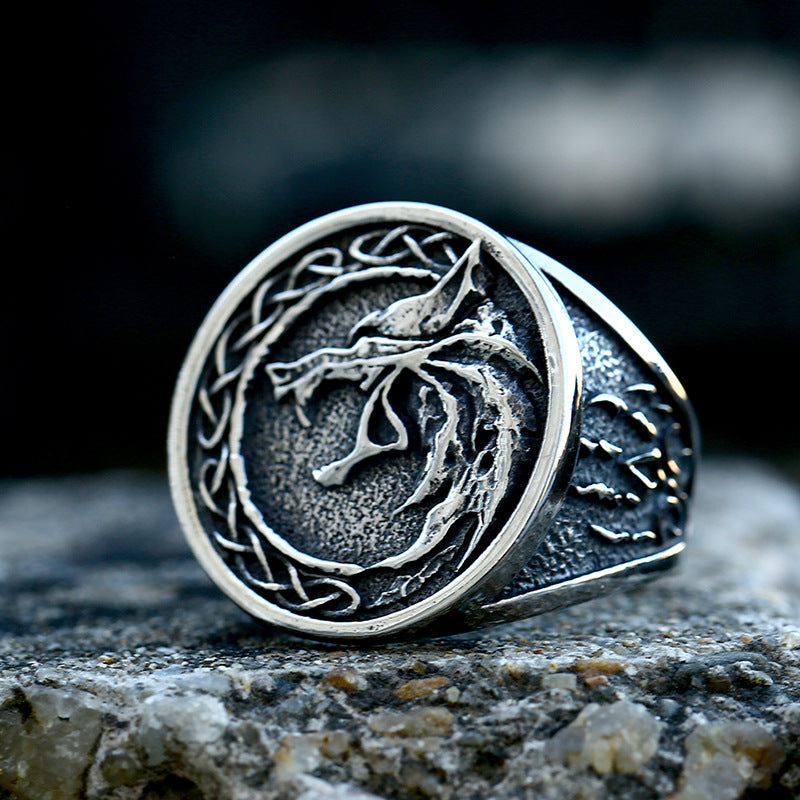 Herren-Ringe mit nordischem Wikinger-Knoten und Wolfskopf