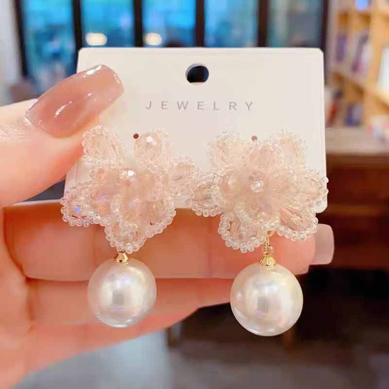 Luxury Fresh Handmade Woven Crystal Flower Style Stud Earrings