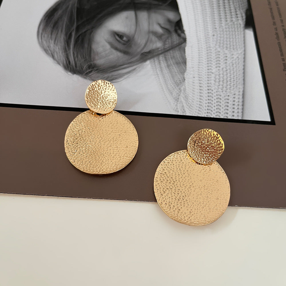 Mode rétro exagérée pour femmes et boucles d'oreilles élégantes personnalisées