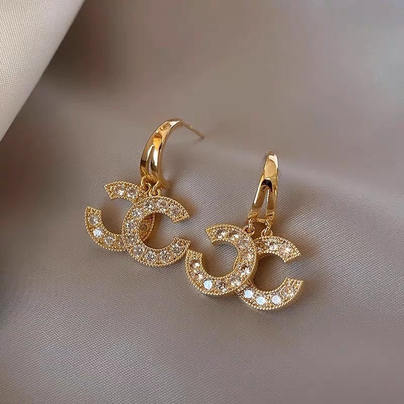 Women's Alphabet Letter High-grade Light Luxury Double Earrings