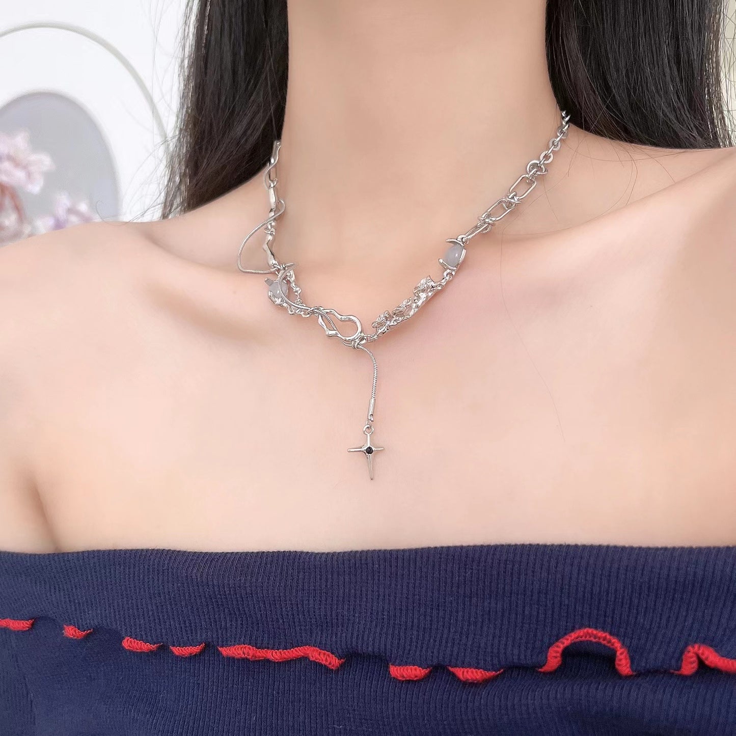 Colliers spéciaux de conception féminine en pierre de lune à motif de Texture