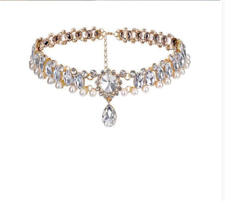 Crystal Light Luxury Temperament Neck Accessories Necklaces