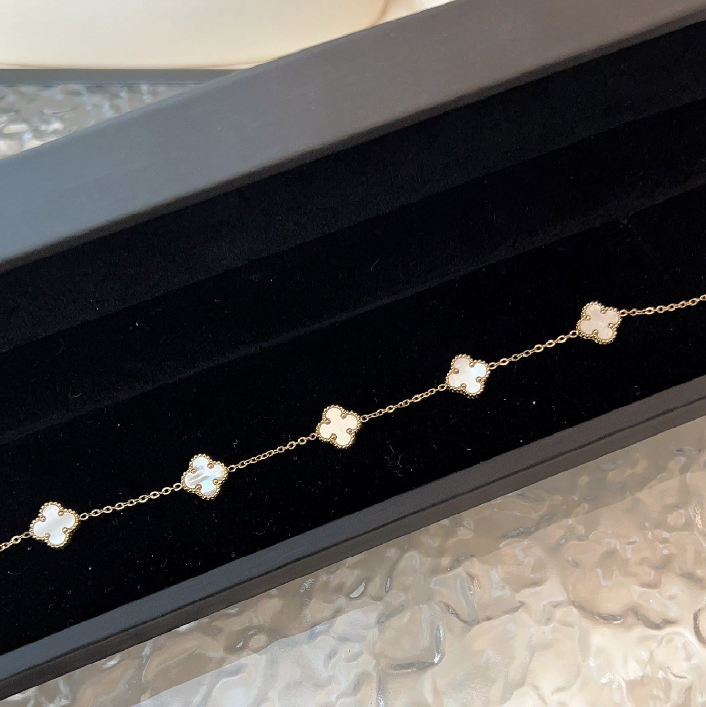 Colliers de trèfle fritillaire naturel de luxe léger et exquis en Zircon