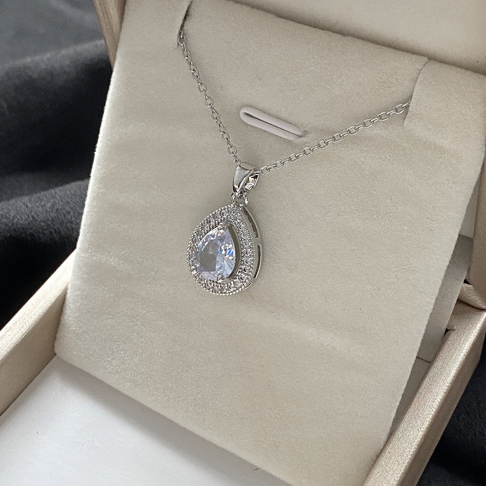 Micro Inlaid Zircon Flower Short Style Versatile Necklaces