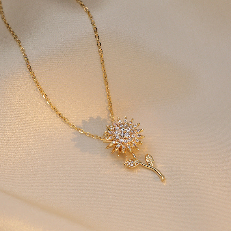 Colliers de luxe légers en forme de fleur de Zircon, intérêt spécial
