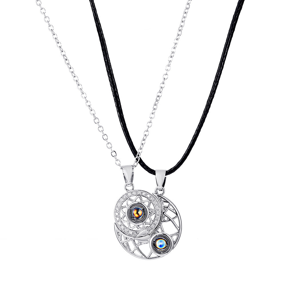 Colliers pour femmes, hommes et projection de couple de lune, une paire