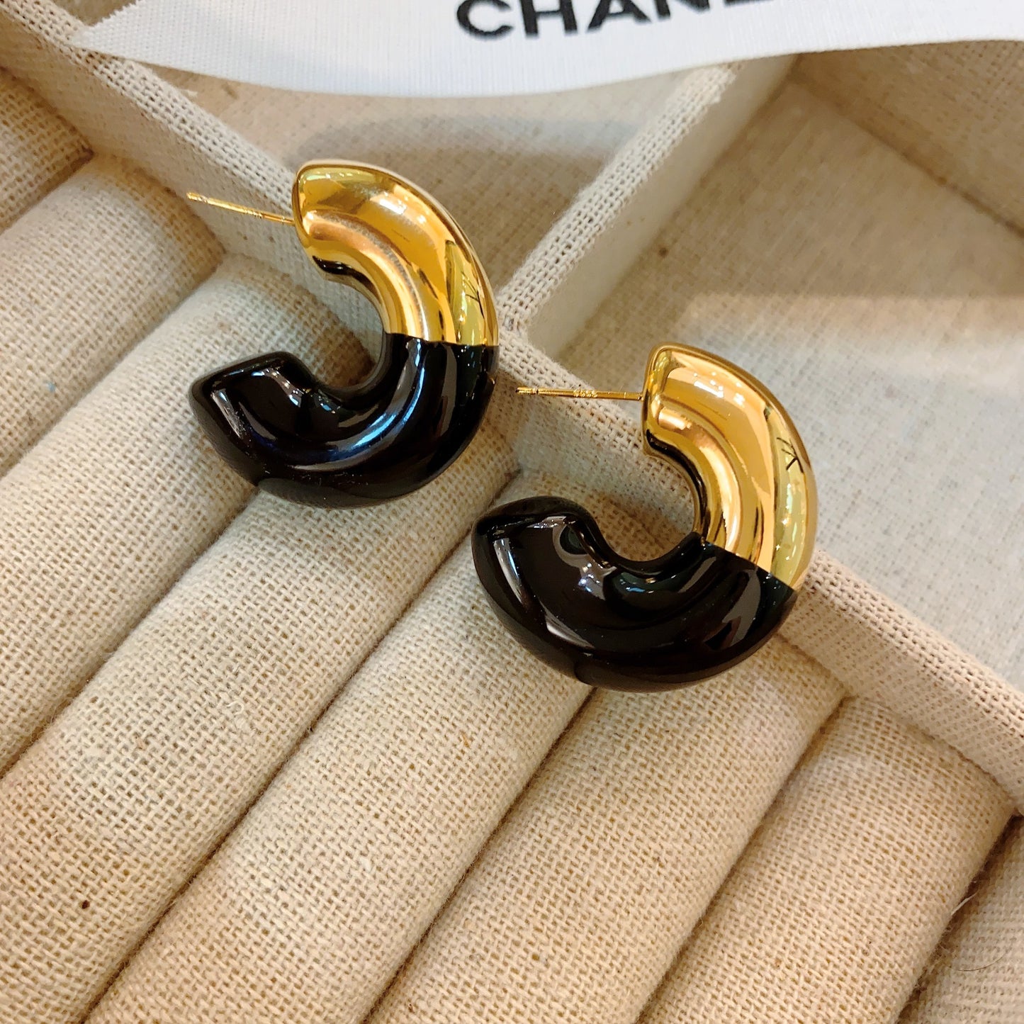 Women's Enamel Drip Glazed Niche Design High-grade Earrings