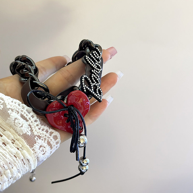 Colliers de chaîne de clavicule de noeud d'enroulement d'amour rouge chaud frais