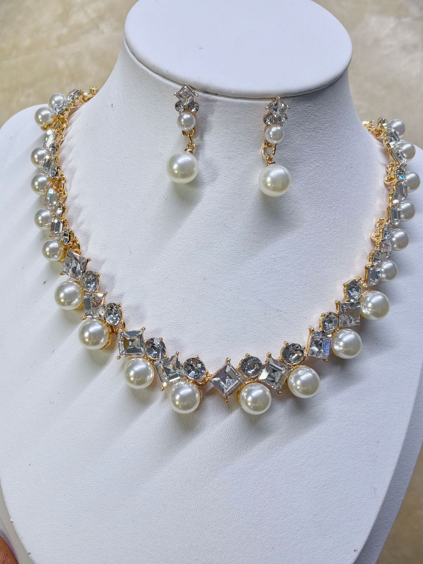Pearl Gem Female Light Luxury Minority Sweater Jewelry Set