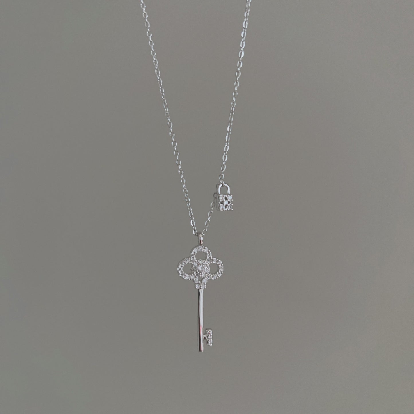 Colliers de tempérament de luxe pour femmes, de haute qualité, au design de niche