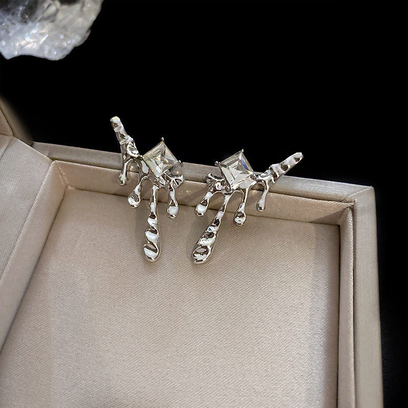 Women's Style Elegant Dark High-grade Geometric Sier Needle Hot Earrings