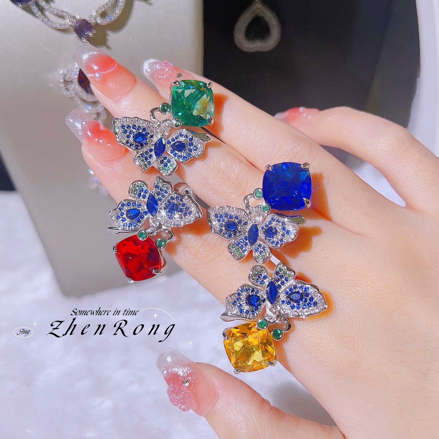 Mintgrüne Turmalin-Schmetterlings-Cocktail-Diamant-Royal-Saphir-Ringe