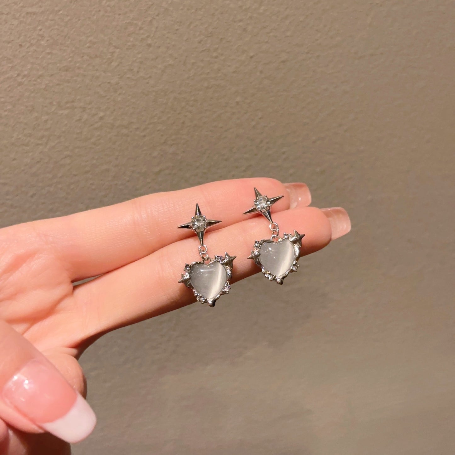 Sier Needle Fashion Love Opal Temperament Earrings