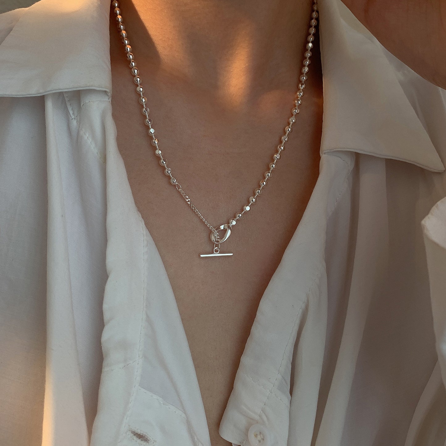 Colliers de clavicule à boucle de perles rondes de mode rétro pour femmes