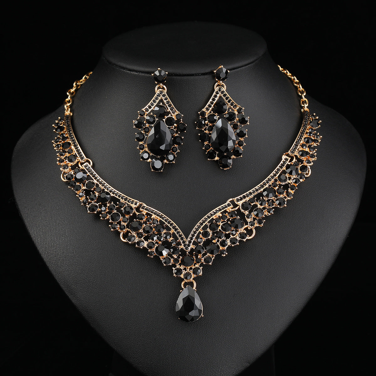 Vintage Exaggerated Luxury Crystal Banquet Formal Necklaces