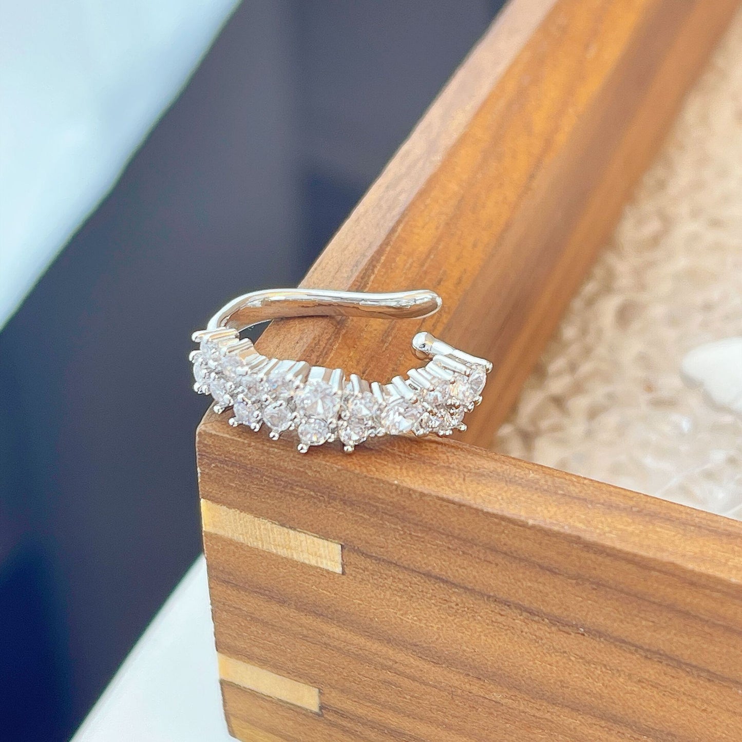 Small High-grade Zircon Irregular Ear Bone Rings