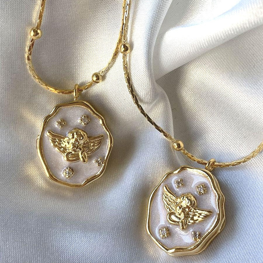 Women's Opening And Closing Album Box Pet Frame Artistic Necklaces