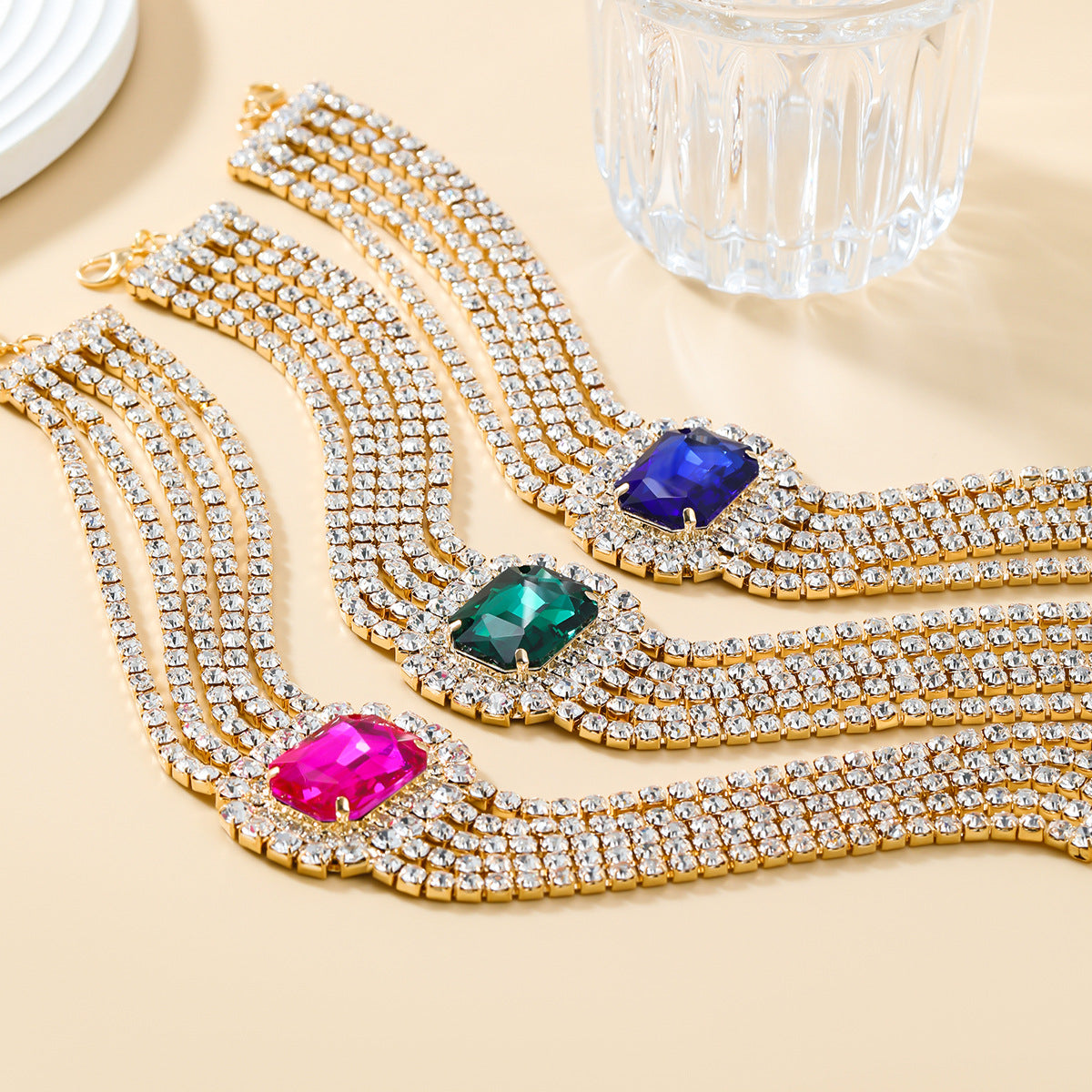 Colliers en cuivre avec strass carrés exagérés pour femmes, pleins de diamants