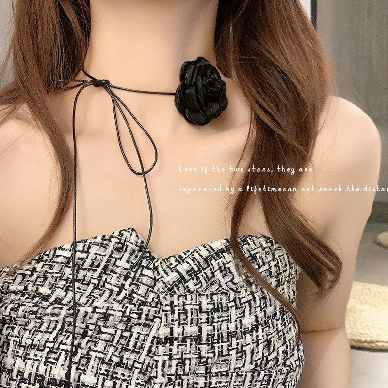 Three-dimensional Flower Waist Chain Personalized Minority Necklaces