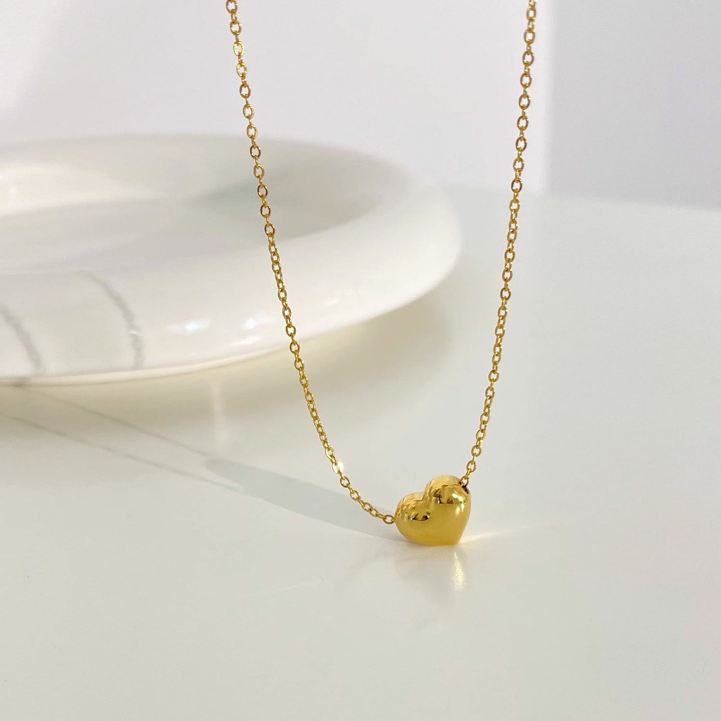 Women's Three-dimensional Love Heart Special Interest Light Necklaces
