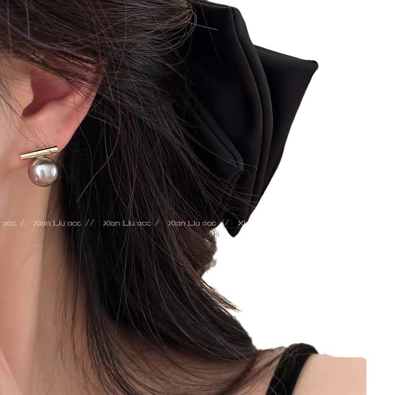 Women's Style Metal Pearl For Design Retro Personality Minimalism Versatile Stud Earrings