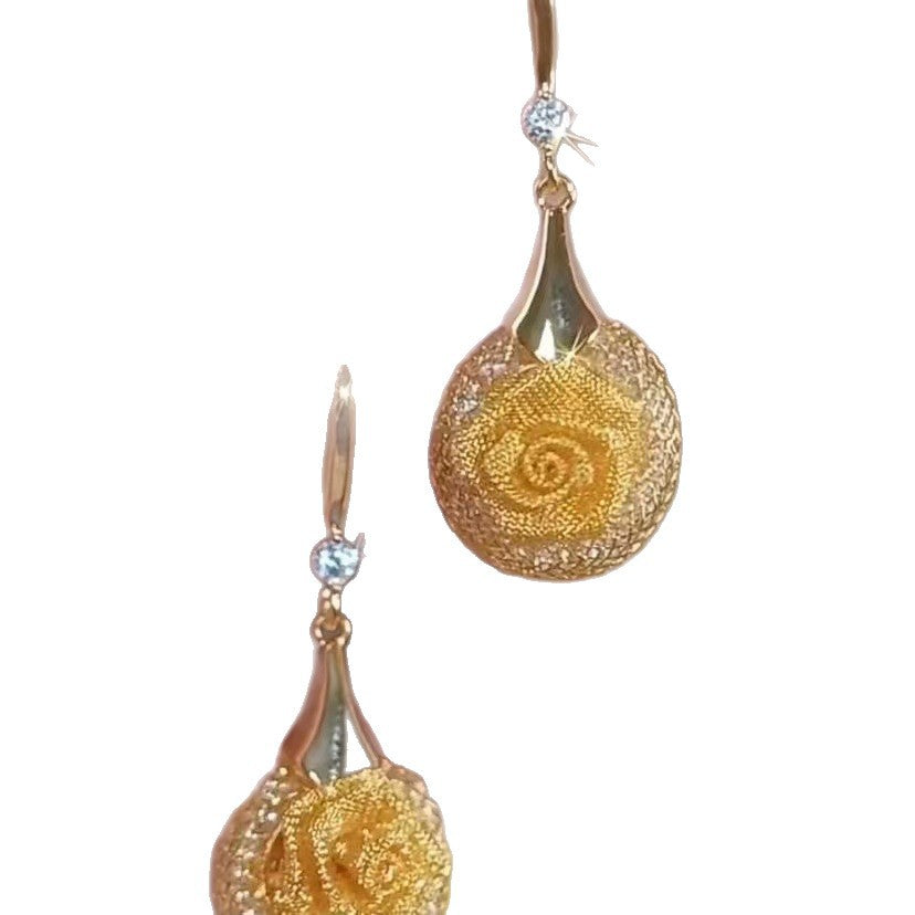Women's Fashionable Elegant Rose Light Luxury High-grade Earrings