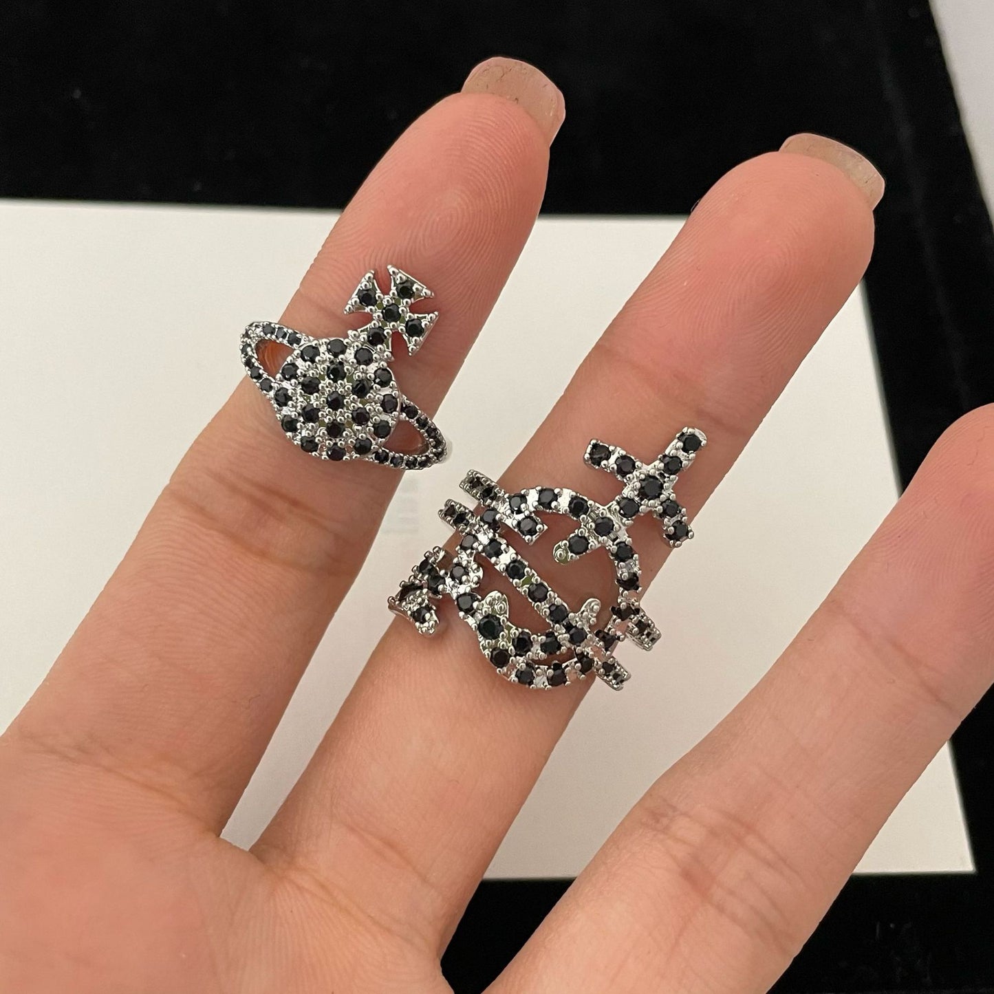 Diamond Zircon Saturn Planet Cold Wind Rings