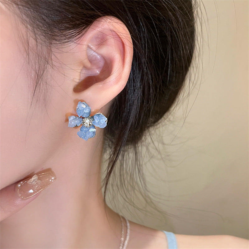 Damen-Blumen-Licht-Luxus-Hochwertige Silbernadel-Niche-Mori-Ringe