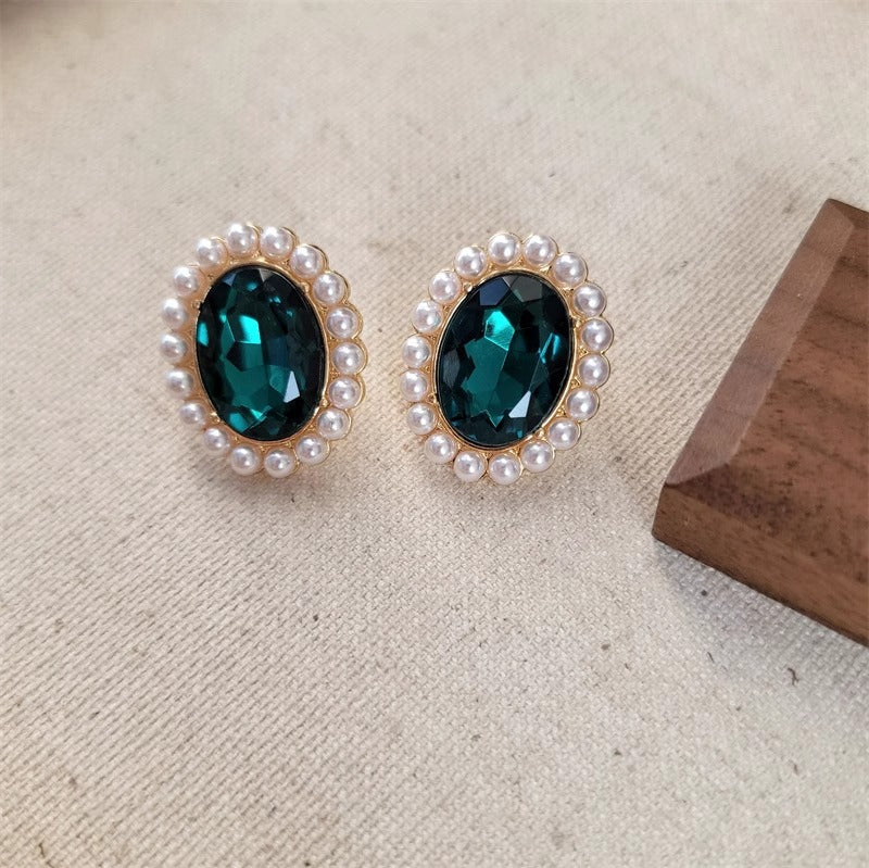 Women's Emerald Suit Style Clavicle Chain Necklaces
