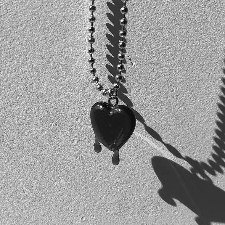 High-grade Personalized Love Pendant Clavicle Chain Design Necklaces
