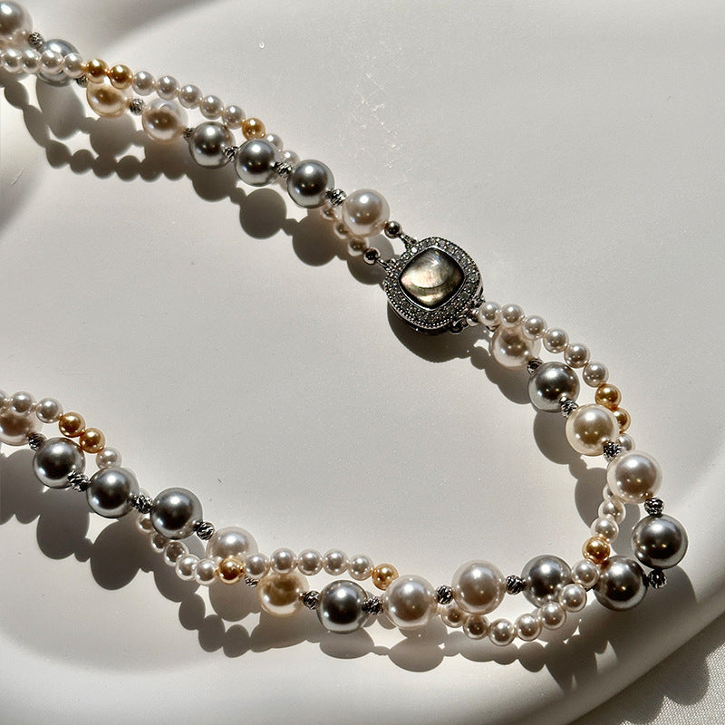 Style des femmes pour les colliers de couleurs mélangées avancés de luxe léger avec perles