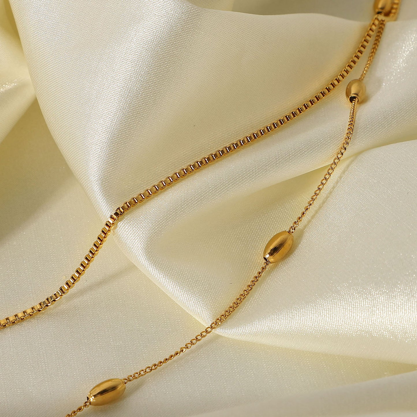 Women's Gold-plated Stainless Steel Ornament Oval Bead Necklaces