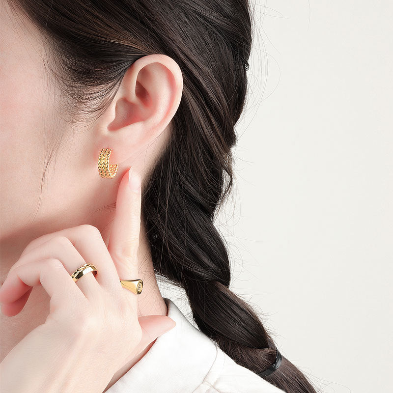 Korean Style Simple Elegant Twist Retro Earrings