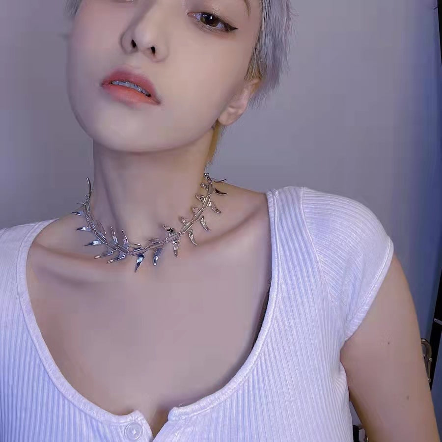 Niche High-grade Sweet Cool Personality Neck Necklaces