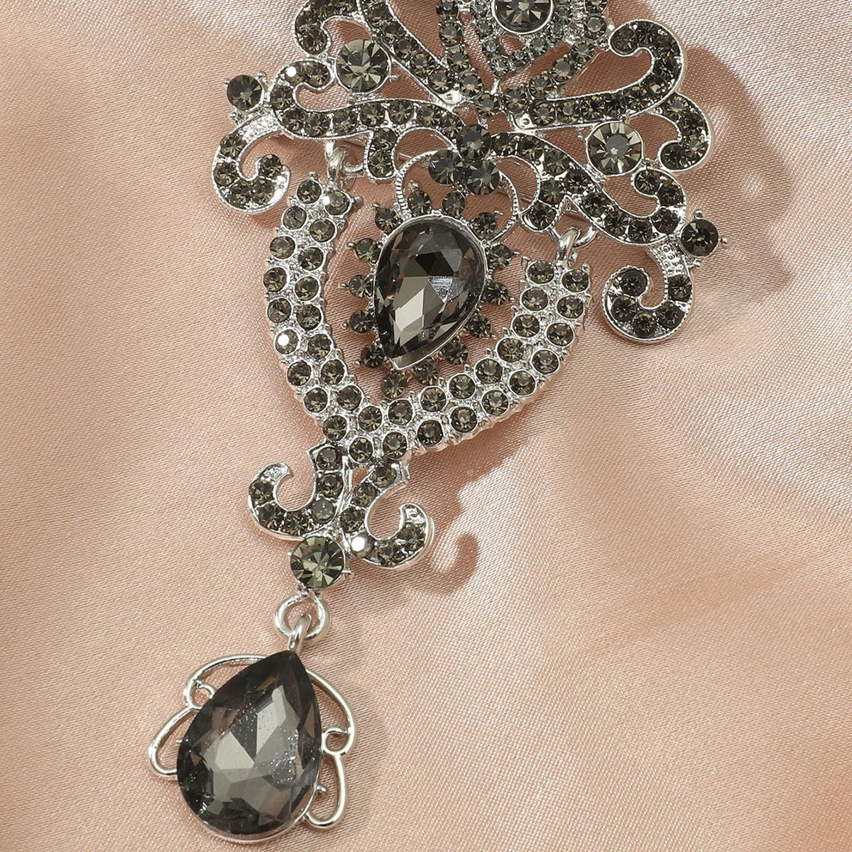 Women's Drop Love Pendant Vintage Elegant Metal Necklaces